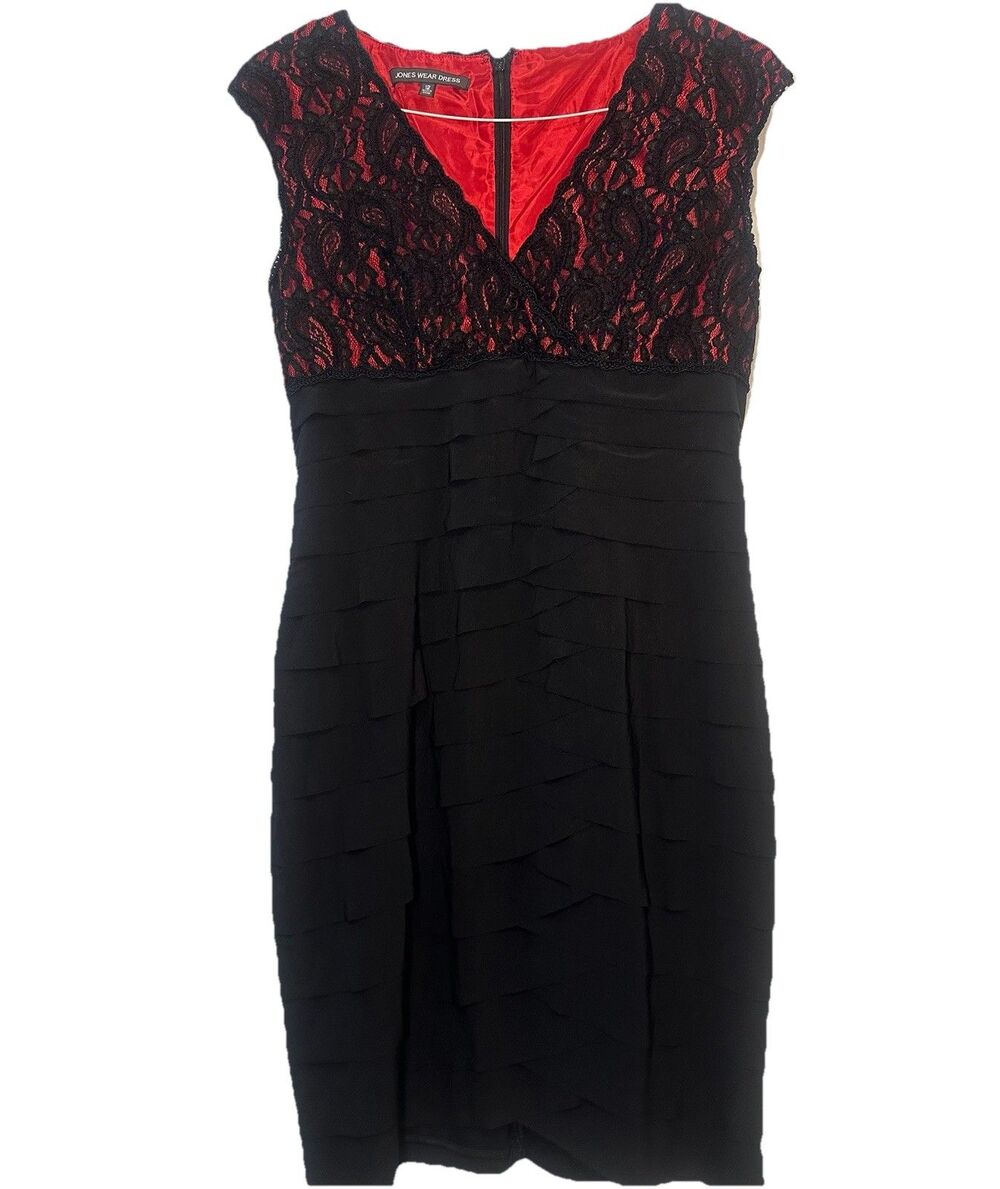 Jones Wear Dress Black Red Lace V-Neck Cocktail Dress Women’s 12 LBD Lined